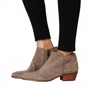 Sam Edelman Petty Olive Green Suede Zipper Heeled Chelsea Booties- Size 8.5